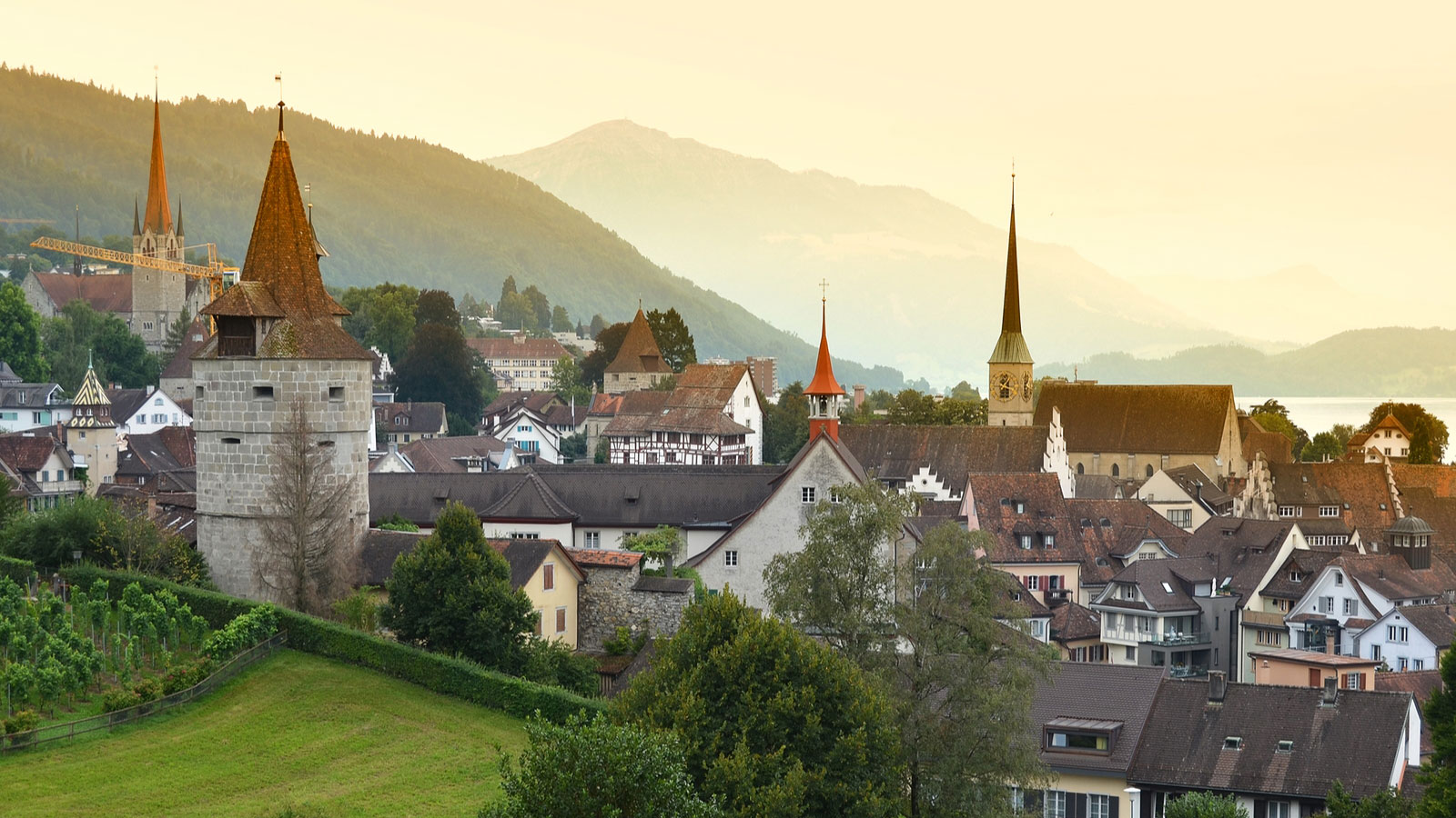 1600x900_zug